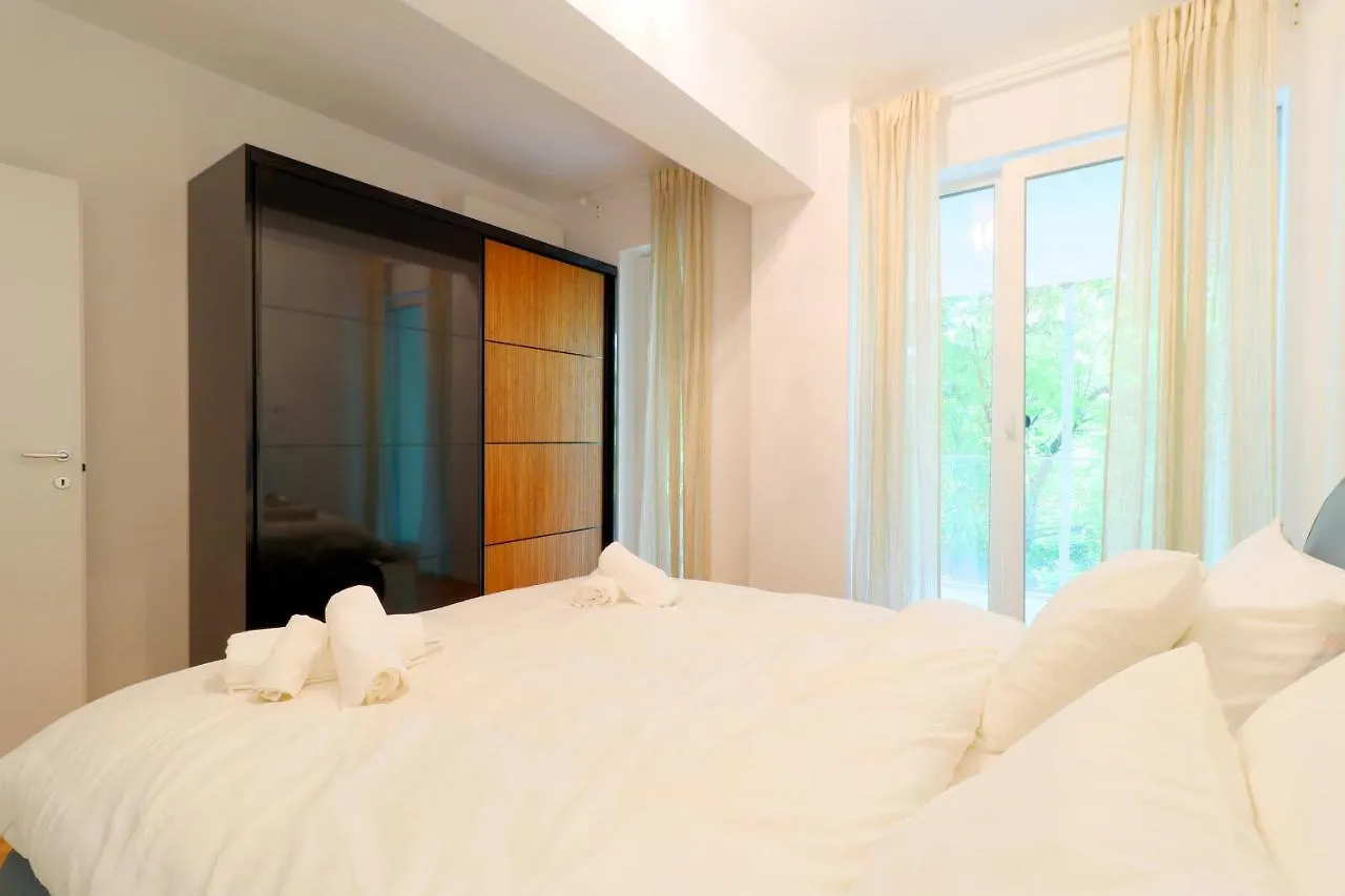 Apartament Lagloire Apartment Voluntari